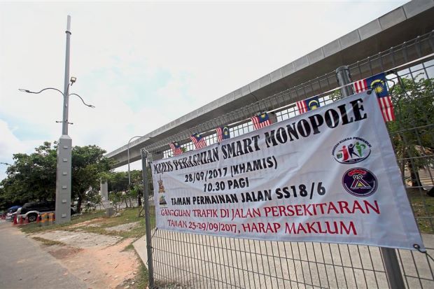The Star The first 18m-tall smart pole was successfully installed last week at SS18, Subang Jaya.